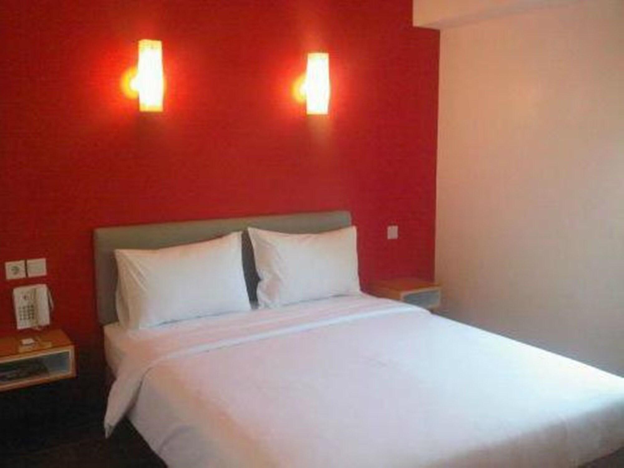 Amaris Hotel Thamrin City Джакарта Екстер'єр фото